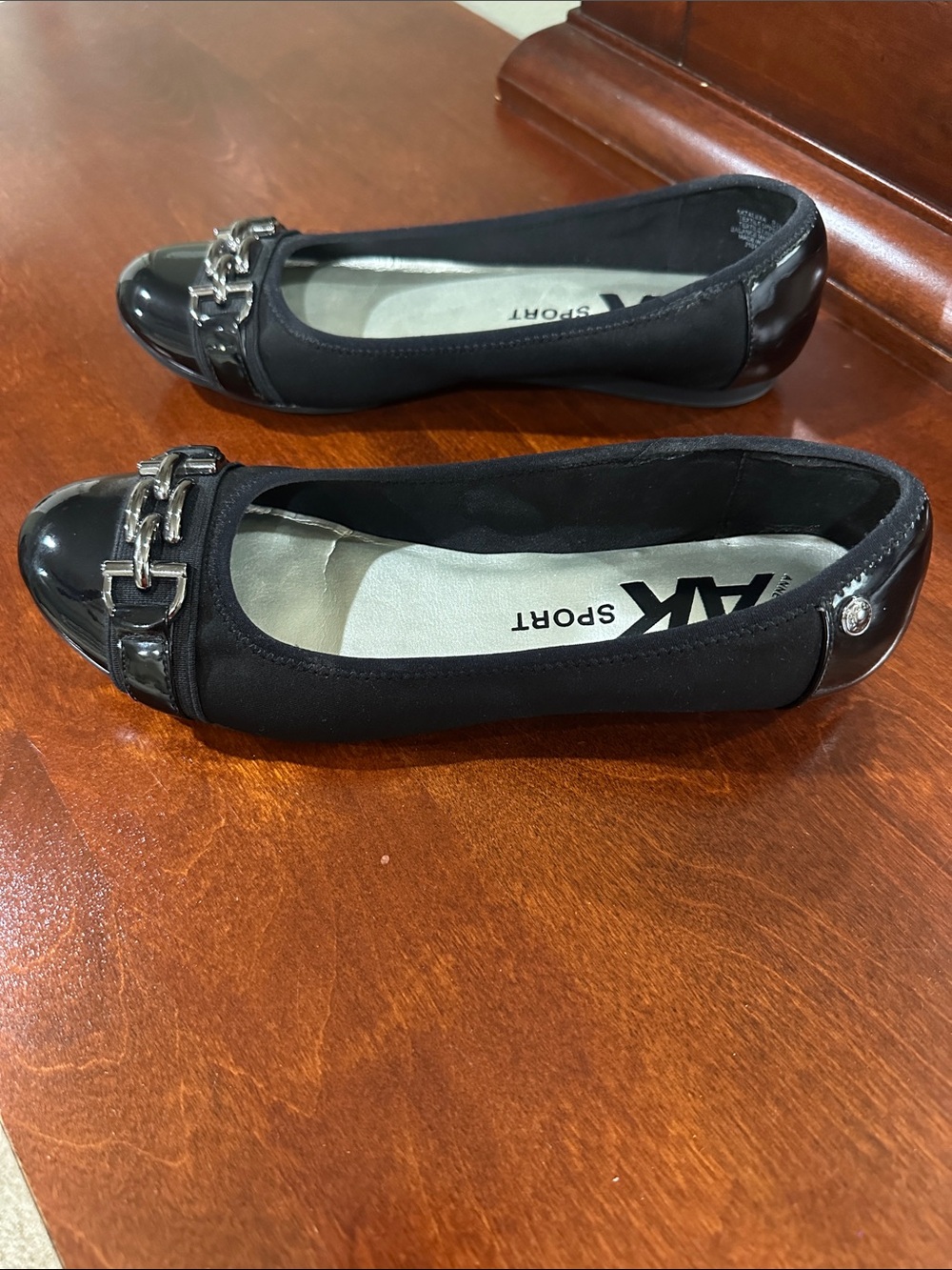 Anne Klein Women's Black Patent Cap-Toe Flats - Picture 3 of 16